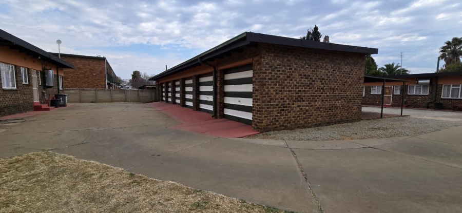 2 Bedroom Property for Sale in Declercqville North West